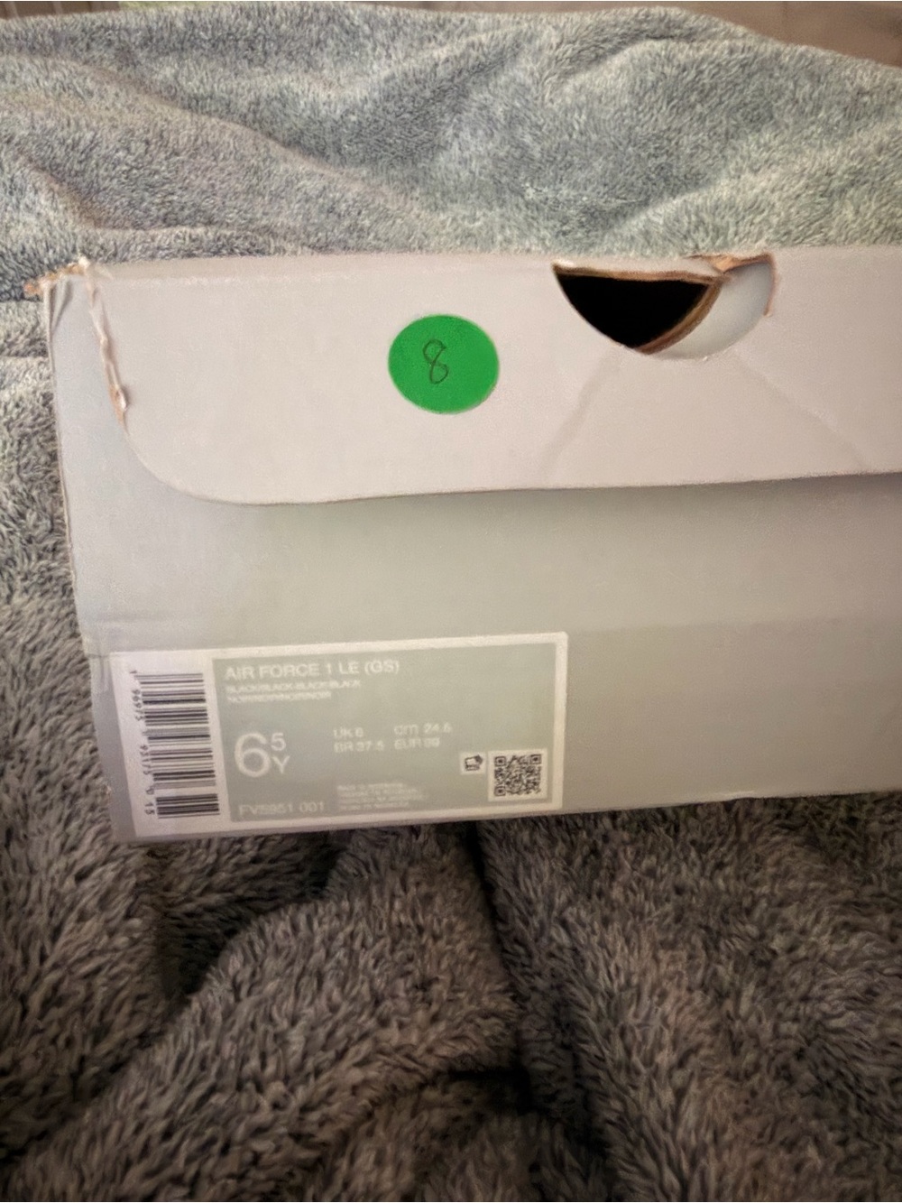 Nike Air Force 1 '07 LV8 Black sneakers- never worn. Size 6.5 in youth, 8 women - Picture 5 of 5